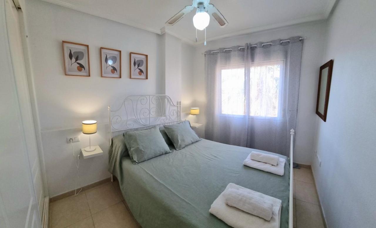 Lovely 2 Bed, 2 Bath Apt With 2 Large Pools Apartment Los Alcazares Bagian luar foto